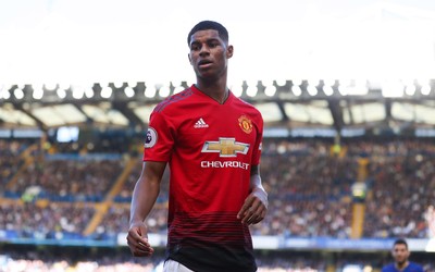 绿茵体育-利物浦女足赛季双线作战崩盘